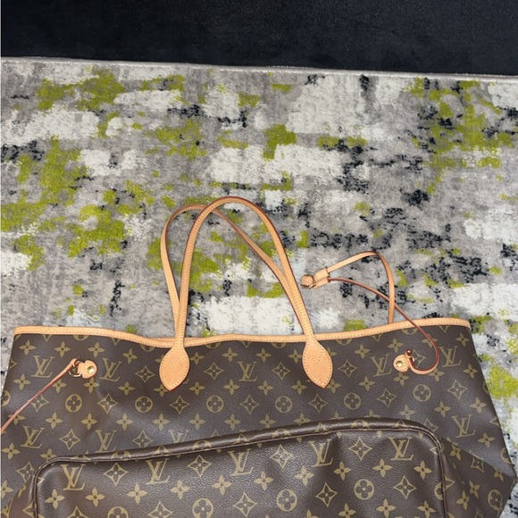 Louis Vuitton Classic Brown Monogram Tote - Picture 1 of 10